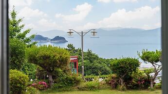 Yeosu Falling in Blue Ocean View Pension