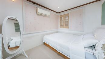 Yeosu Falling in Blue Ocean View Pension