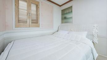 Yeosu Falling in Blue Ocean View Pension