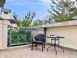 Lujiang Mega Hotel