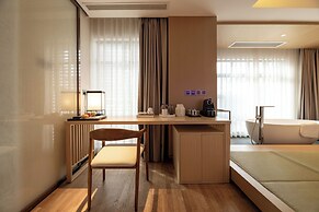 Lujiang Mega Hotel