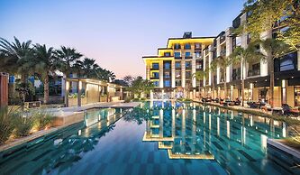 Lujiang Mega Hotel