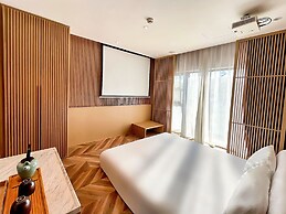 Lujiang Mega Hotel