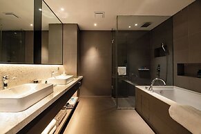 Lujiang Mega Hotel
