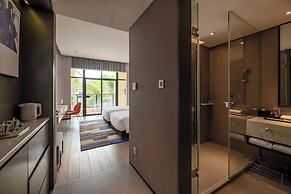Lujiang Mega Hotel