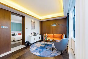 Lujiang Mega Hotel