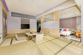 Lujiang Mega Hotel