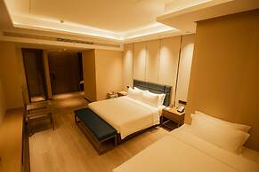 Donghu Resort Hotel
