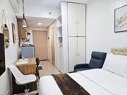 Acellyne's Suites at Green 2 Residences