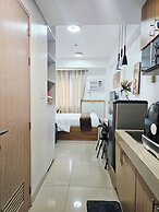 Acellyne's Suites at Green 2 Residences