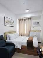 Acellyne's Suites at Green 2 Residences