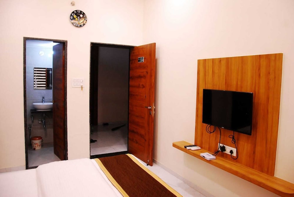 Hotel Wing Orbit