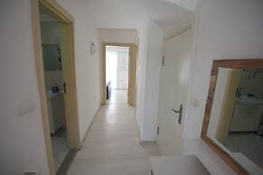 Mia Hill Suites