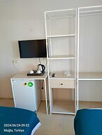 Mia Hill Suites