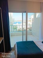 Mia Hill Suites