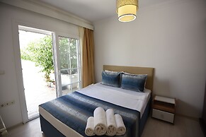 Mia Hill Suites