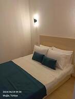 Mia Hill Suites