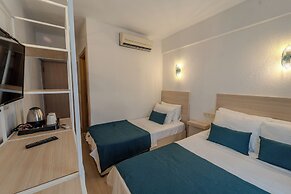 Mia Hill Suites