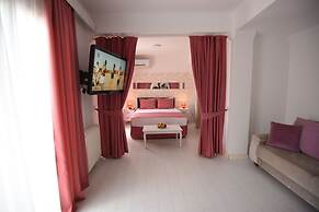 Mia Hill Suites