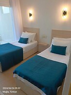 Mia Hill Suites