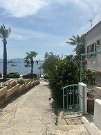 Mia Hill Suites