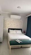Mia Hill Suites