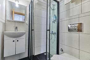 Mia Hill Suites