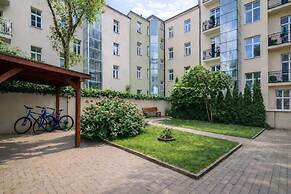 Residence Dobrovskeho 30