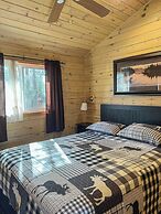 Ahmic Lake Resort's Black Bear Cottage