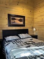 Ahmic Lake Resort's Black Bear Cottage
