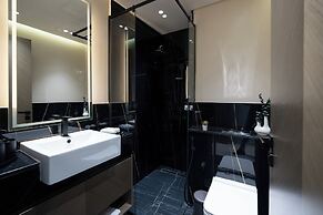 Aesthetic 2BR Luxury Living in B. Bay