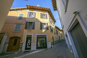 Sergio Il Gufo - Orange in Historic Cente