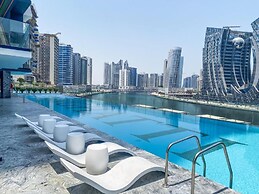 Trendy 2 Bed in Binghatti Canal