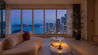 Le Collective Haeundae Paragraf