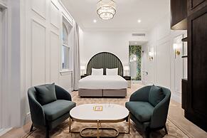 The Clements Hotel