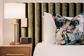The Clements Hotel
