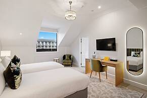 The Clements Hotel