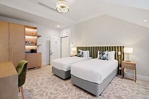 The Clements Hotel