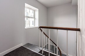 Maritime House I