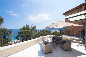 Serena 2 in Alassio With 2 Bedrooms and 2 Bathrooms