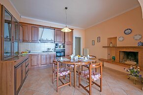 Casa Angela Lake View
