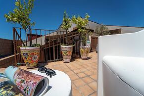 Casa Raffaela with Terrace by Wonderful Italy