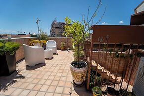 Casa Raffaela with Terrace by Wonderful Italy