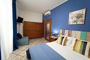 Casa Raffaela with Terrace by Wonderful Italy