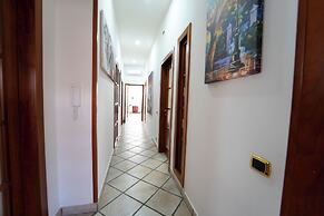 Casa Raffaela with Terrace by Wonderful Italy