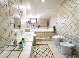 Casa Raffaela with Terrace by Wonderful Italy