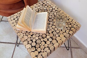 Casa Raffaela with Terrace by Wonderful Italy