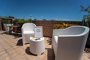 Casa Raffaela with Terrace by Wonderful Italy