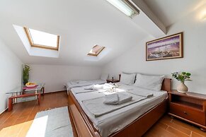 SMS Apartments