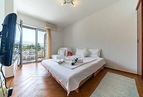 SMS Apartments
